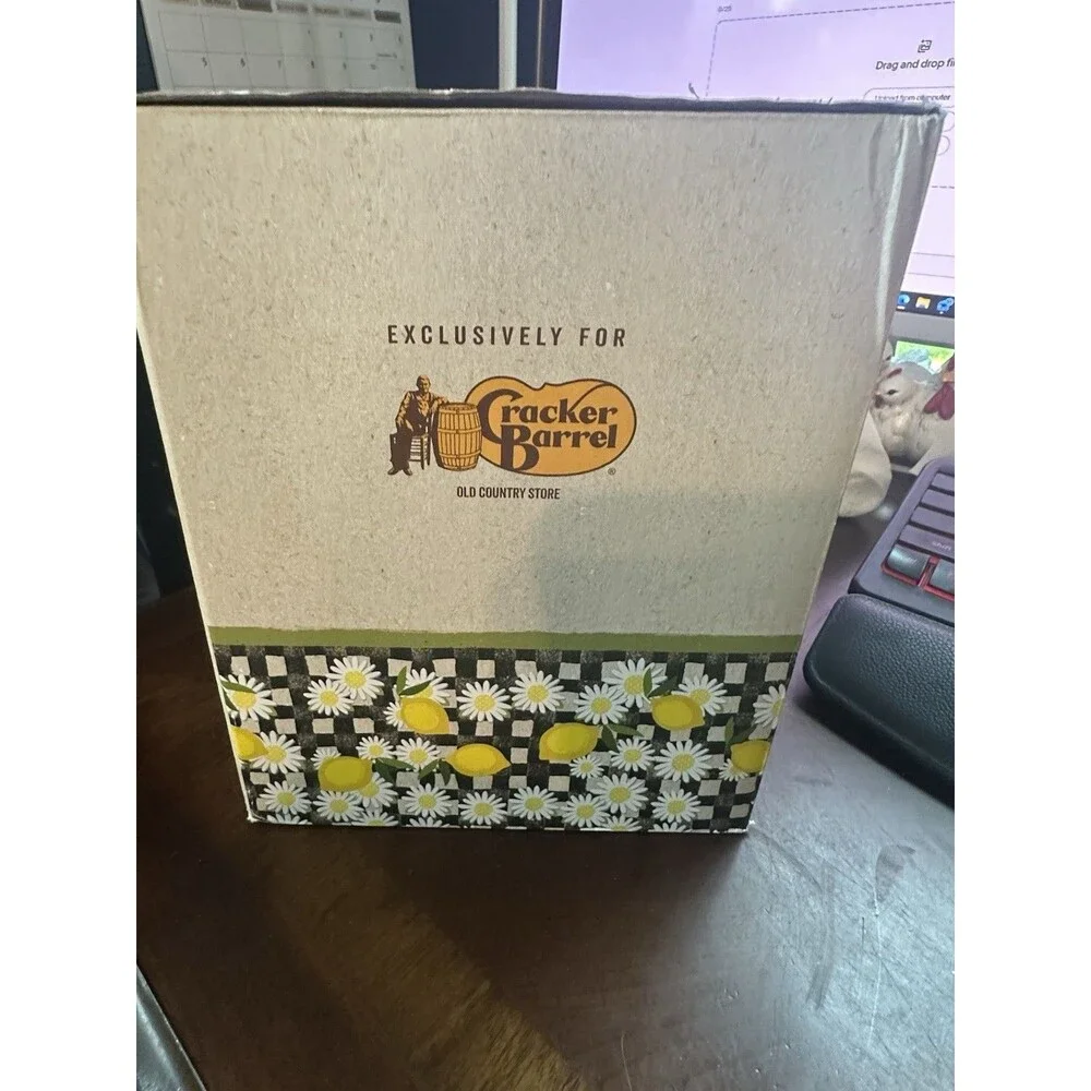 Cracker Barrel Acrylic Green Lemons Foiled Glitter Globe in Box tested and works